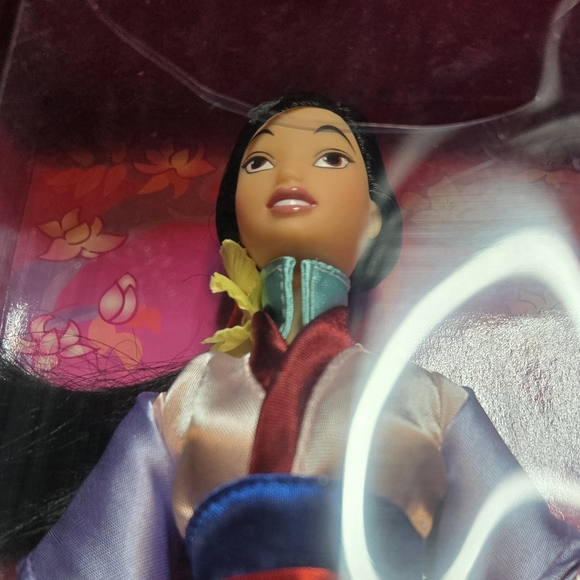 Disney Princess Mulan Doll - Picture 5 of 12